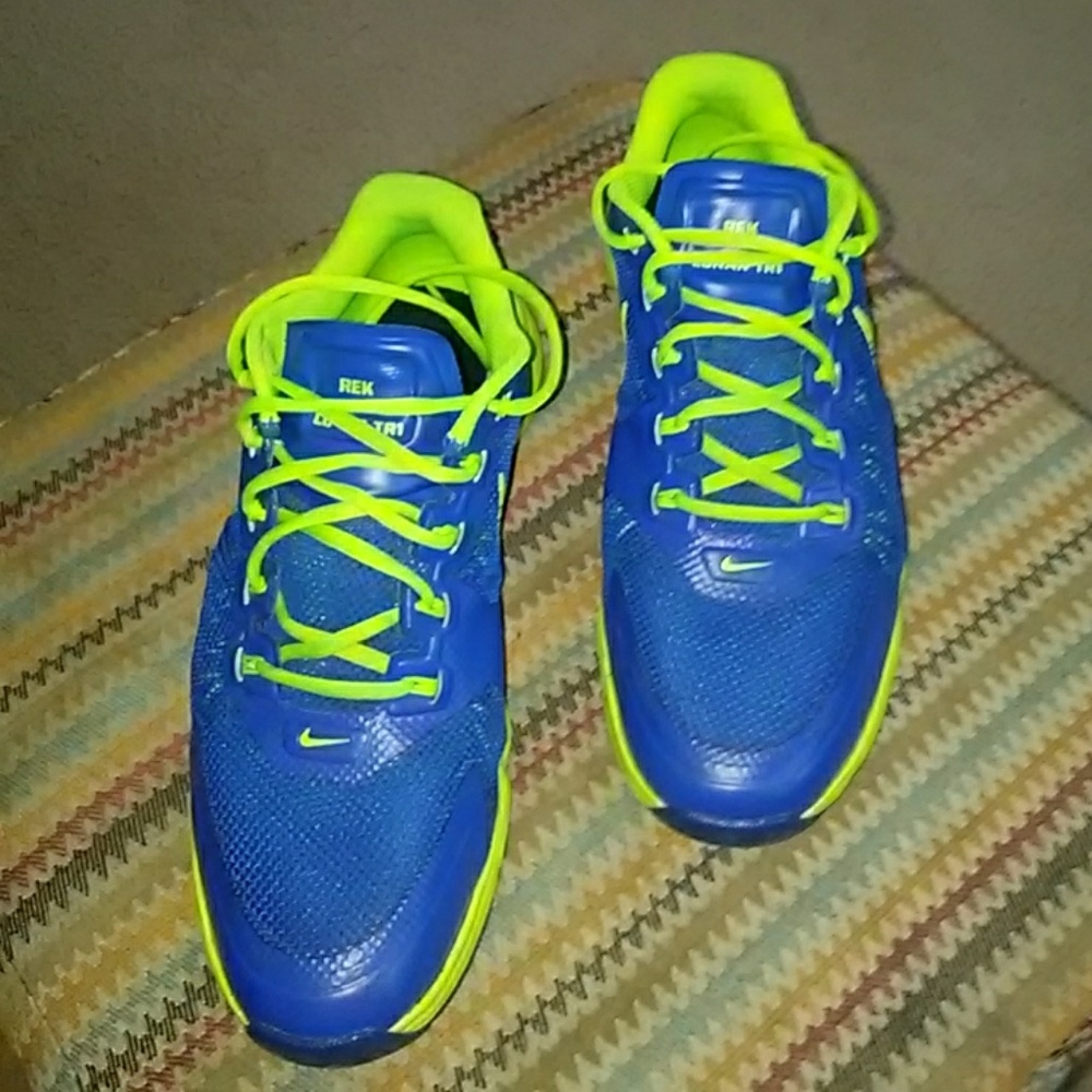 Nike shoes